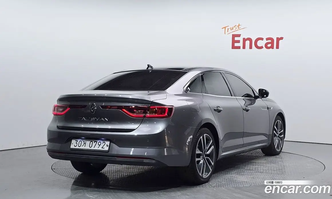 Renault (Samsung) SM6 2016 2.0 автомат (гидро), фото 1