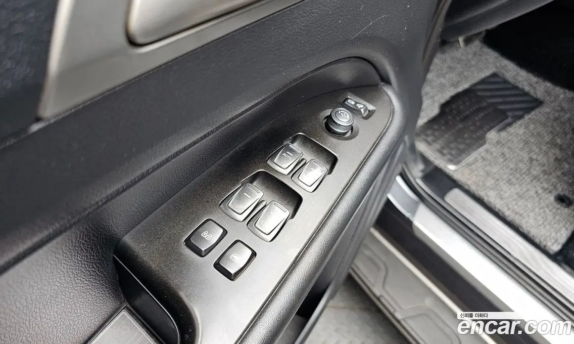 SsangYong Rexton 2018 2.2 автомат (гидро), фото 24