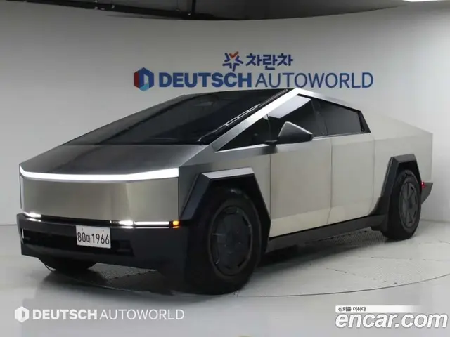 Tesla Cybertruck, 2024, 26 345 км Tesla Cybertruck, 2024, 26 345 км