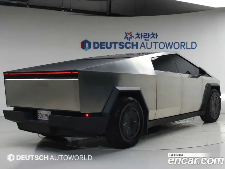 Tesla Cybertruck 2024 автомат (гидро), фото 2 Tesla Cybertruck 2024 автомат (гидро), фото 2