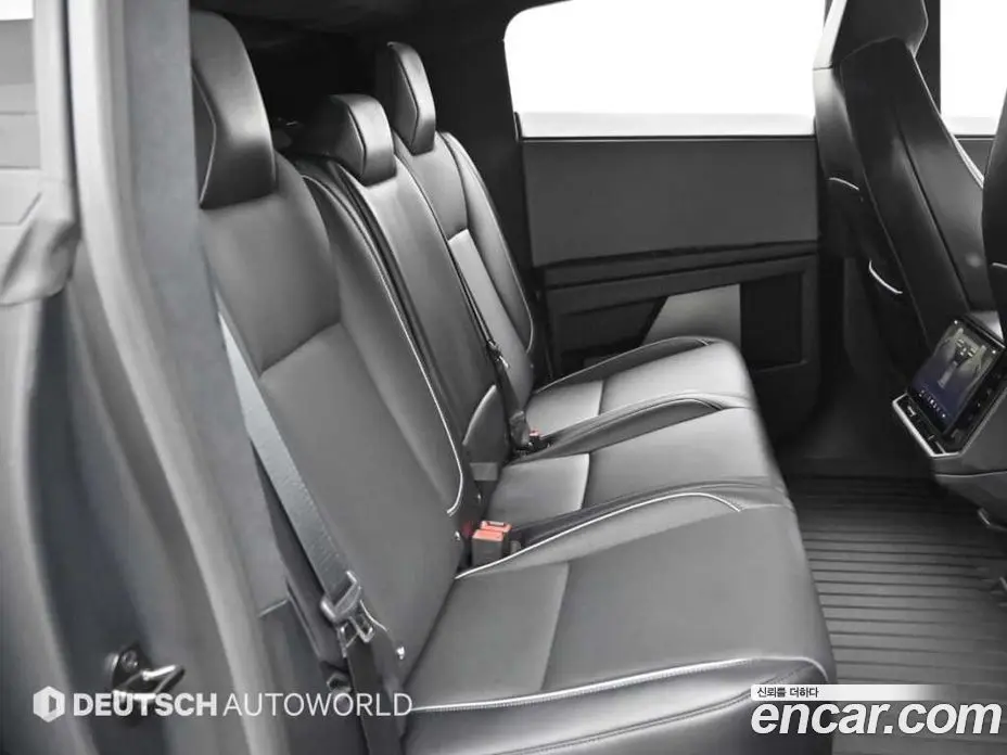 Tesla Cybertruck 2024 автомат (гидро), фото 12 Tesla Cybertruck 2024 автомат (гидро), фото 12