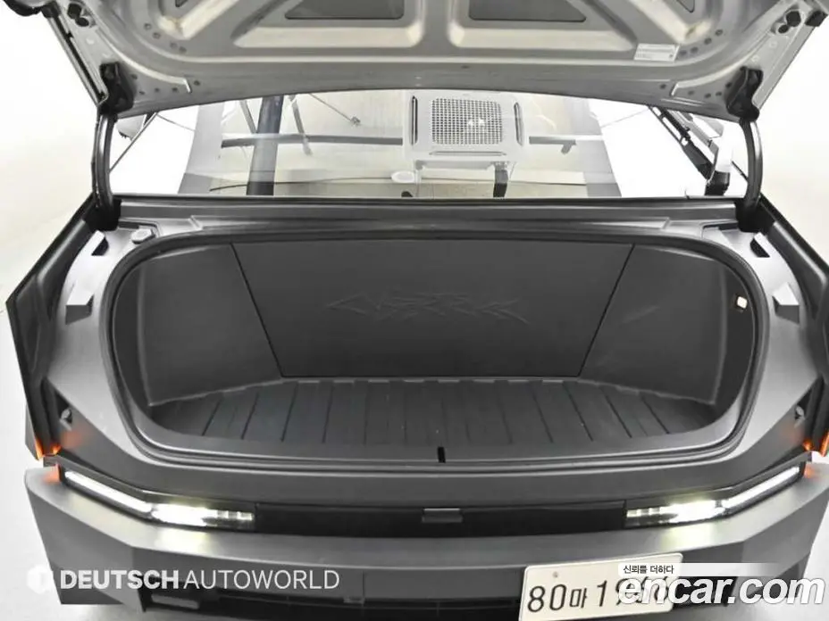 Tesla Cybertruck 2024 автомат (гидро), фото 6 Tesla Cybertruck 2024 автомат (гидро), фото 6