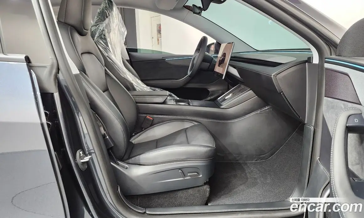 Tesla Model Y 2025 0.2 автомат (гидро), фото 16 Tesla Model Y 2025 0.2 автомат (гидро), фото 16