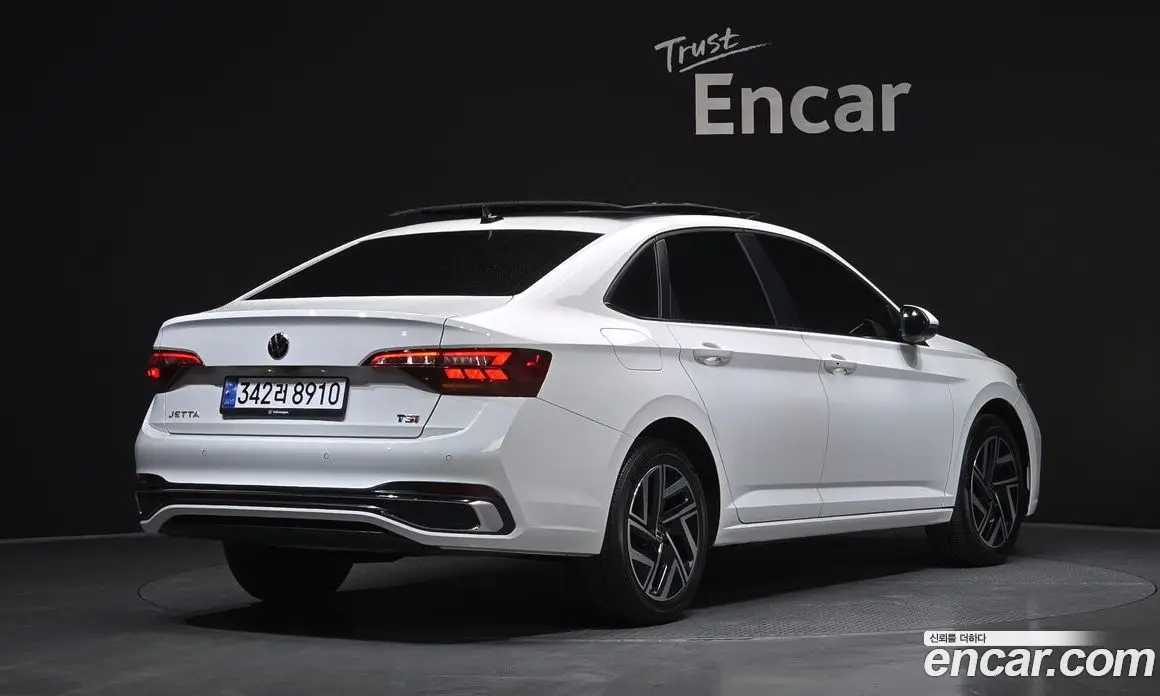 Volkswagen Jetta 2023 1.5 автомат (гидро), фото 2