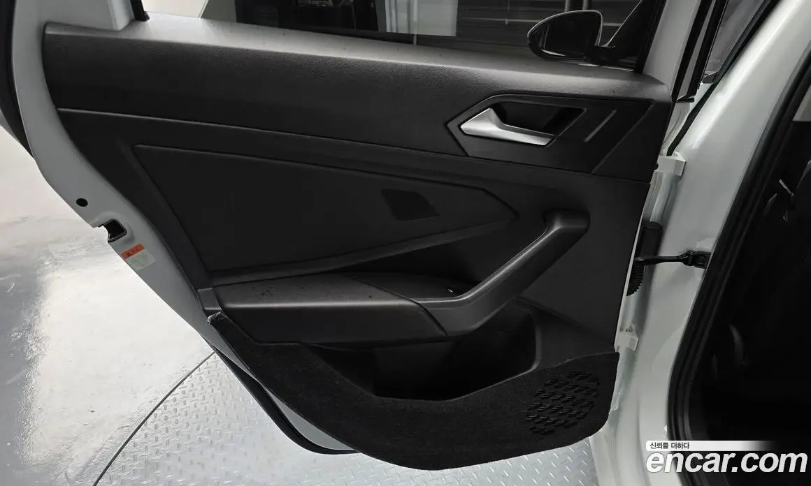 Volkswagen Jetta 2023 1.5 автомат (гидро), фото 15
