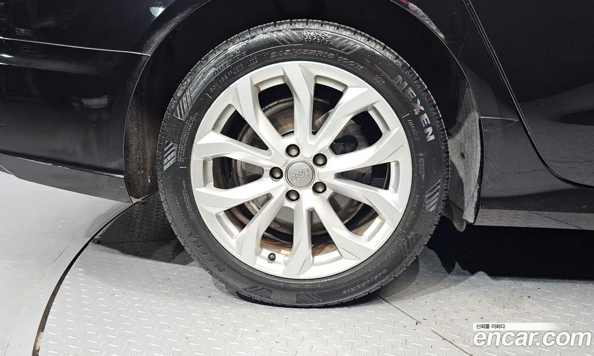 Audi A6 2016 2.0 автомат (гидро), фото 5