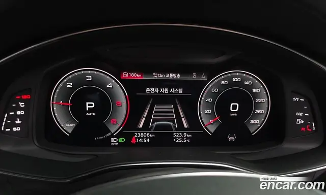 Audi A6 2023 2.0 автомат (гидро), миниатюра 8