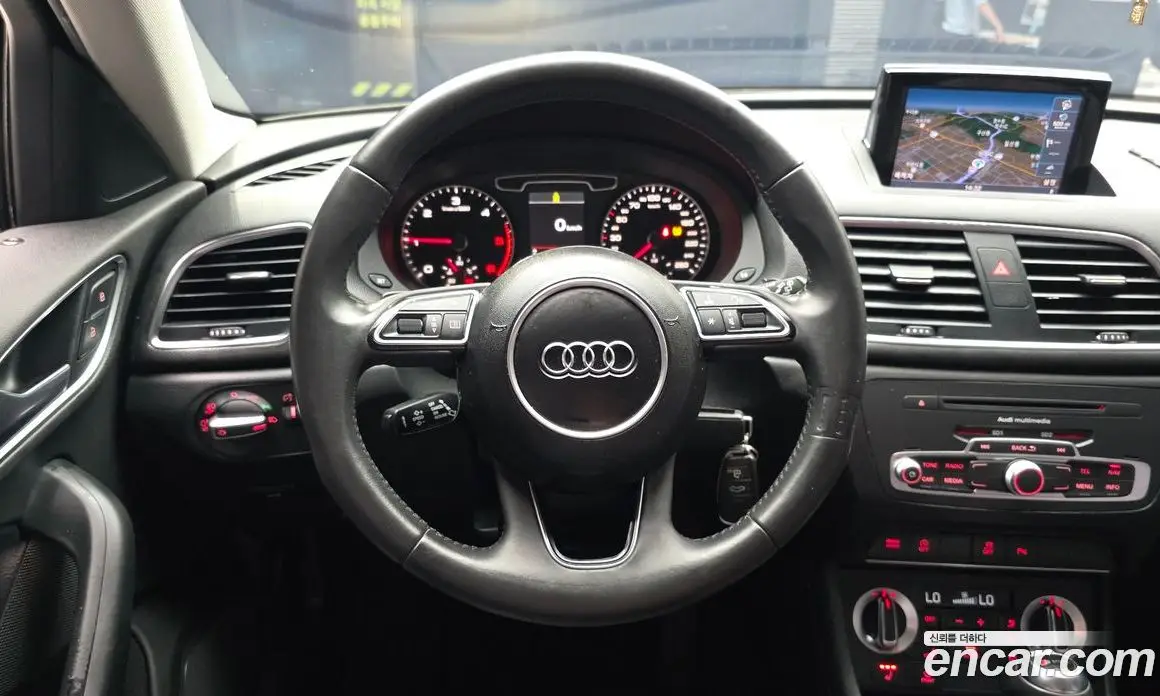 Audi Q3 2014 2.0 автомат (гидро), фото 13