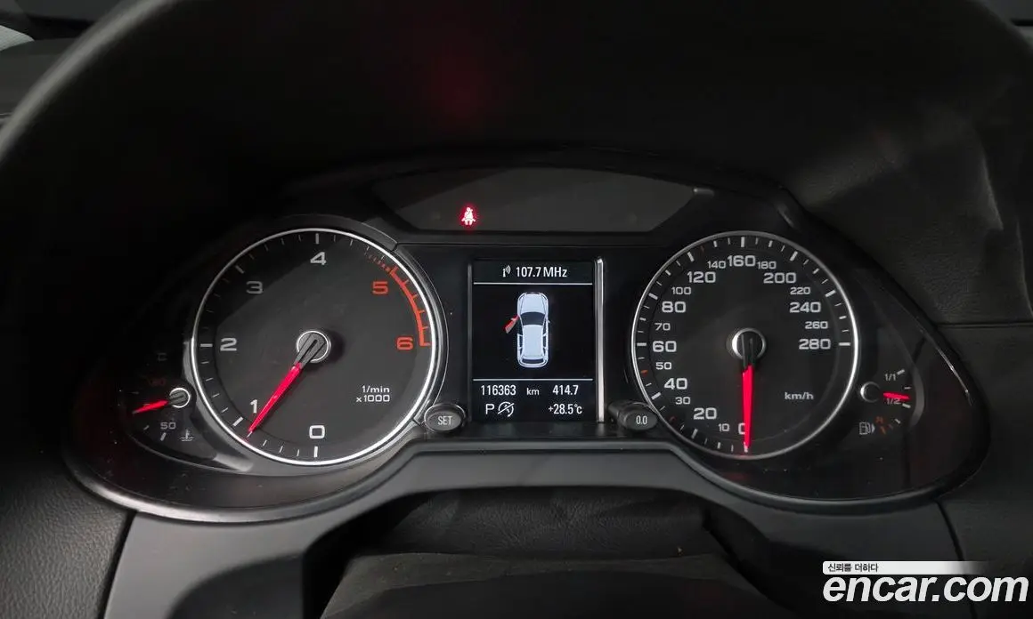 Audi Q5 2014 2.0 автомат (гидро), фото 10
