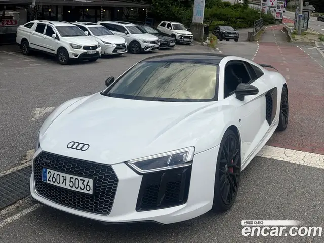 Audi R8 2017 5.2 автомат (гидро), миниатюра 2