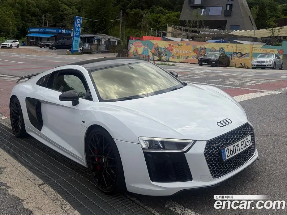 Audi R8 2017 5.2 автомат (гидро), фото 3