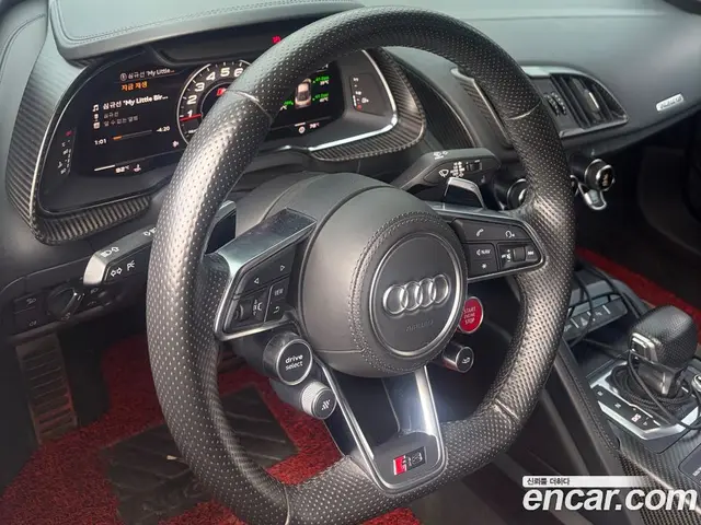Audi R8 2017 5.2 автомат (гидро), миниатюра 7