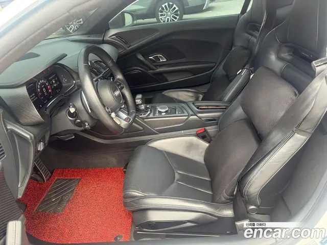 Audi R8 2017 5.2 автомат (гидро), миниатюра 8