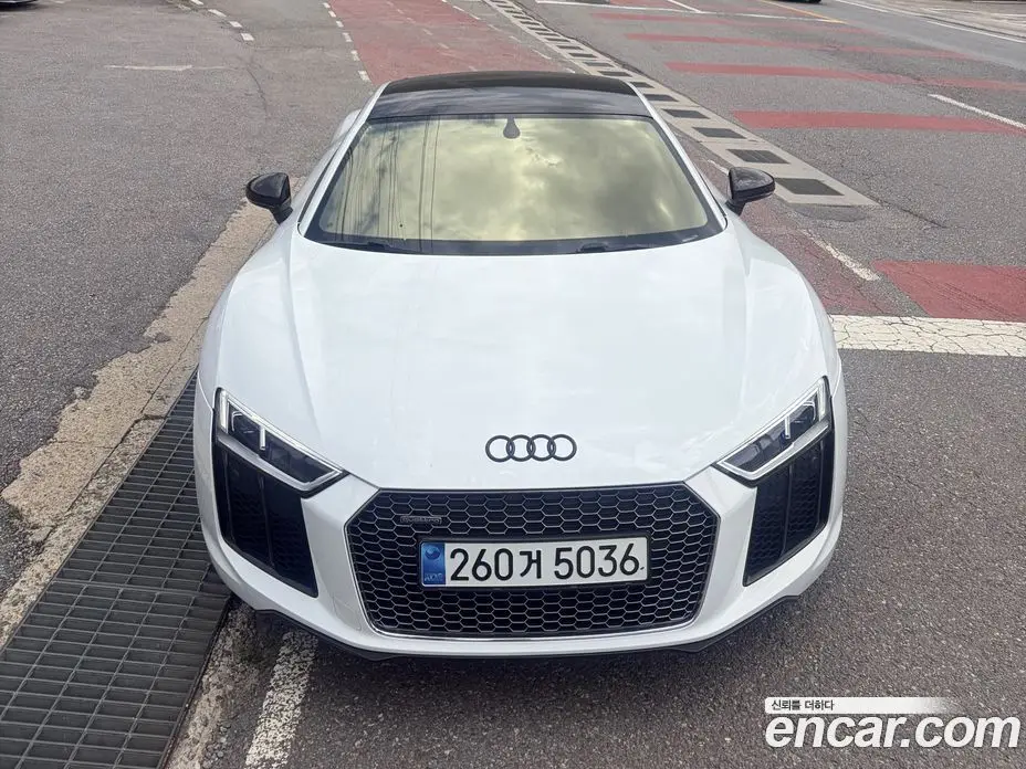 Audi R8 2017 5.2 автомат (гидро), фото 10
