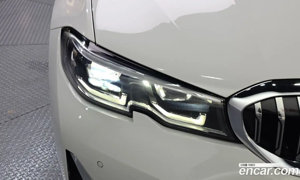 BMW 3 серия 2021 2.0 автомат (гидро), фото 8