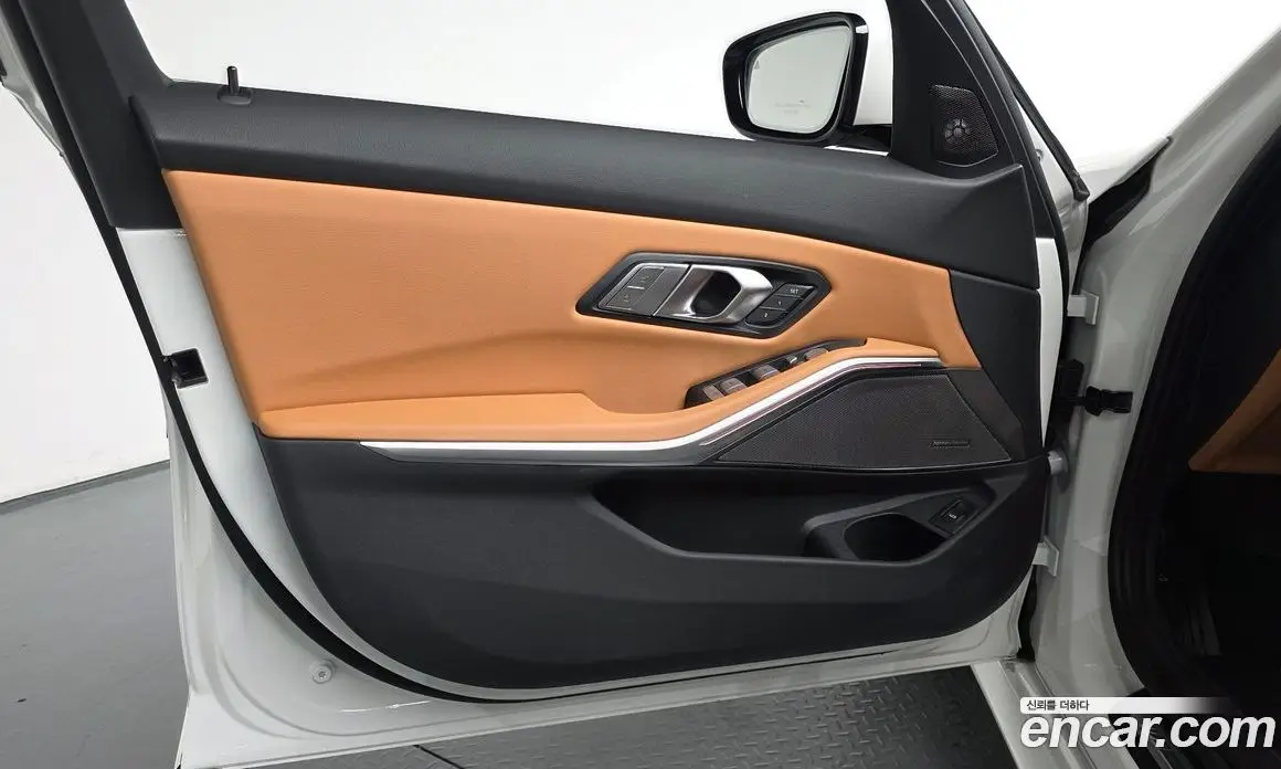 BMW 3 серия 2025 2.0 автомат (гидро), фото 14