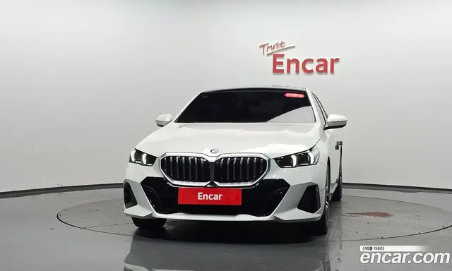 BMW 5 серия 2023 2.0 автомат (гидро), миниатюра 2