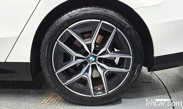 BMW 5 серия 2023 2.0 автомат (гидро), миниатюра 6