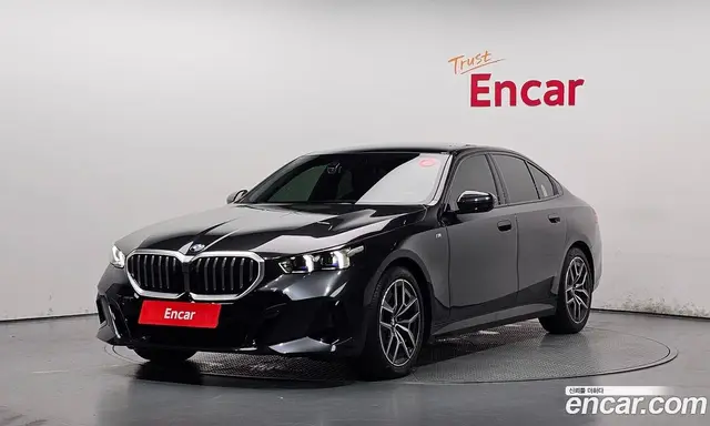 BMW 5 серия, 2025, 5 954 км
