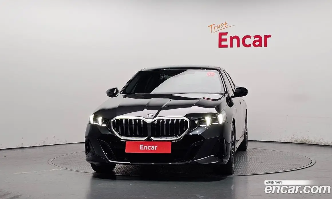 BMW 5 серия 2025 2.0 автомат (гидро), фото 3
