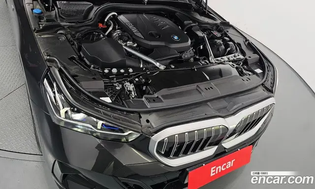 BMW 5 серия 2025 2.0 автомат (гидро), миниатюра 6