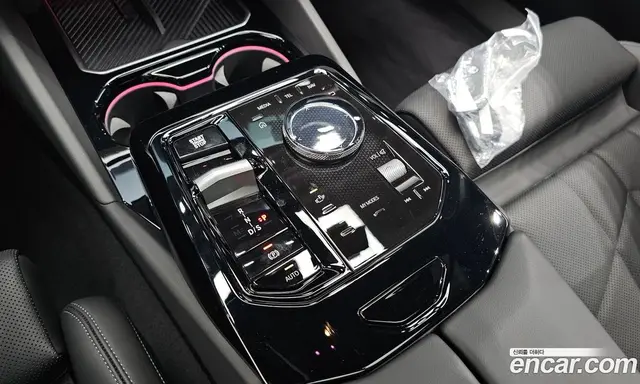 BMW 5 серия 2025 2.0 автомат (гидро), миниатюра 9