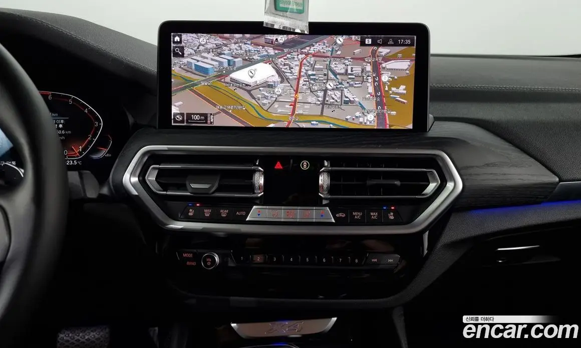 BMW X4 2023 2.0 автомат (гидро), фото 14
