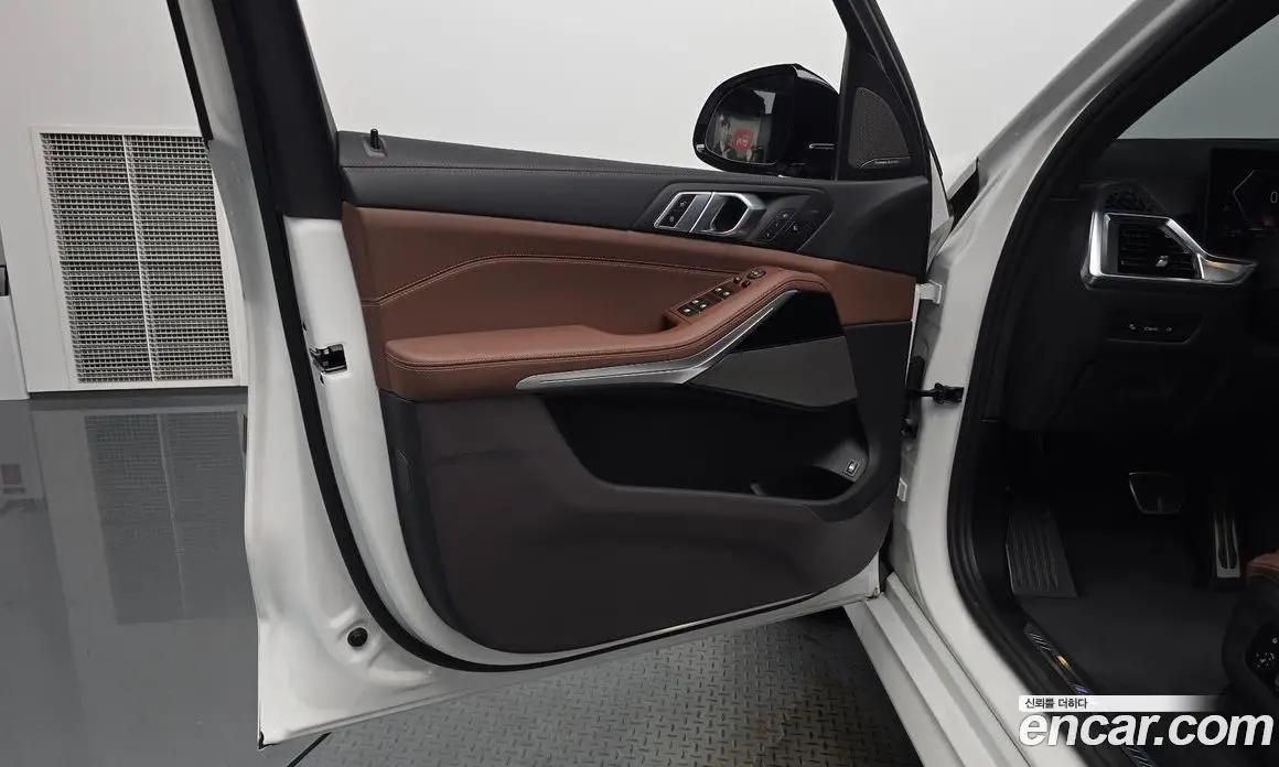 BMW X5 2025 3.0 автомат (гидро), фото 13