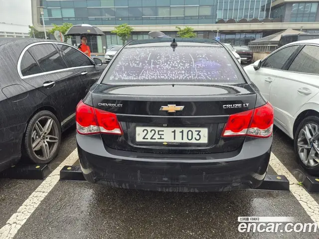 Chevrolet Cruze 2011 1.8 автомат (гидро), миниатюра 3