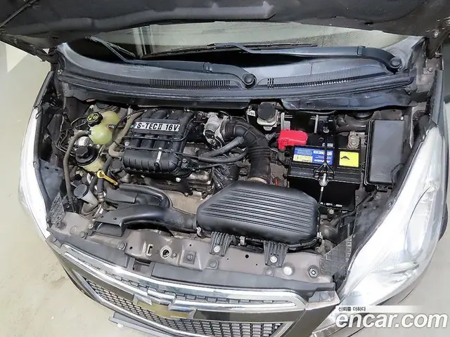 Chevrolet Spark 2012 1.0 автомат (гидро), миниатюра 3