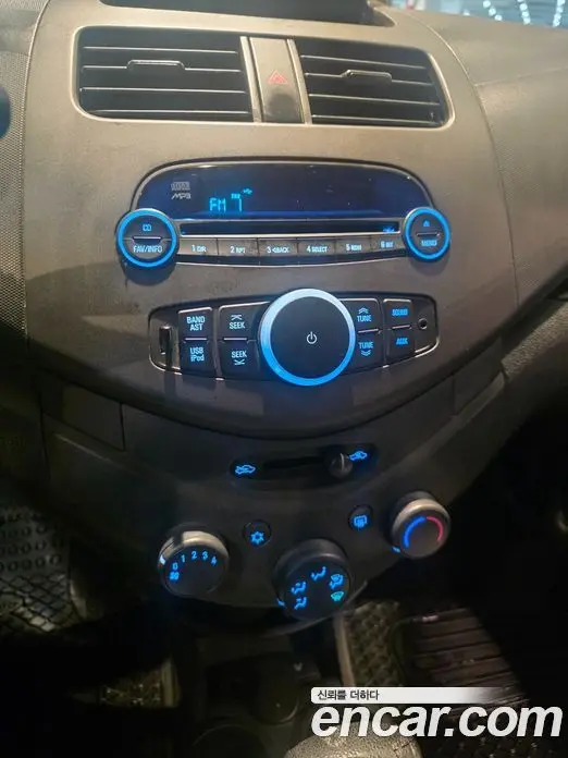 Chevrolet Spark 2012 1.0 автомат (гидро), миниатюра 11