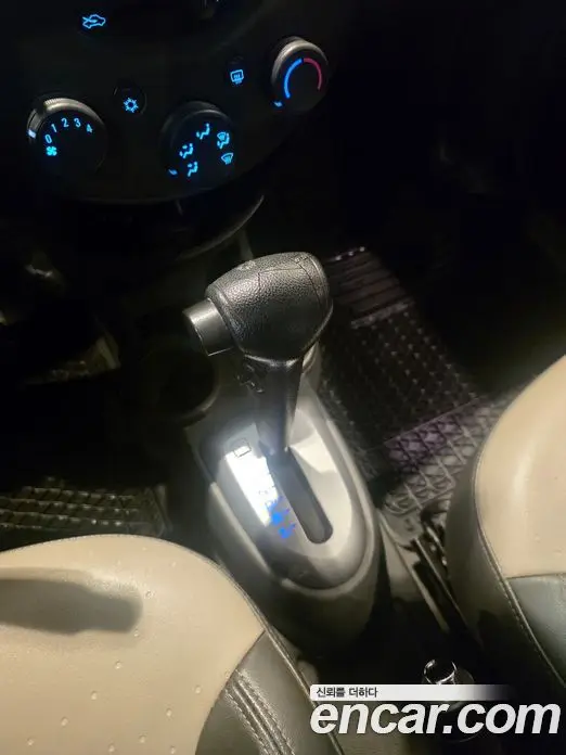 Chevrolet Spark 2012 1.0 автомат (гидро), фото 9