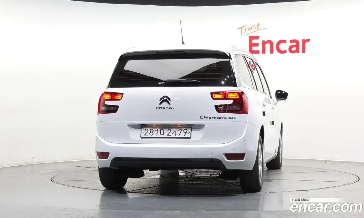 Citroen C4 Spacetourer 2019 1.5 автомат (гидро), фото 4 Citroen C4 Spacetourer 2019 1.5 автомат (гидро), фото 4