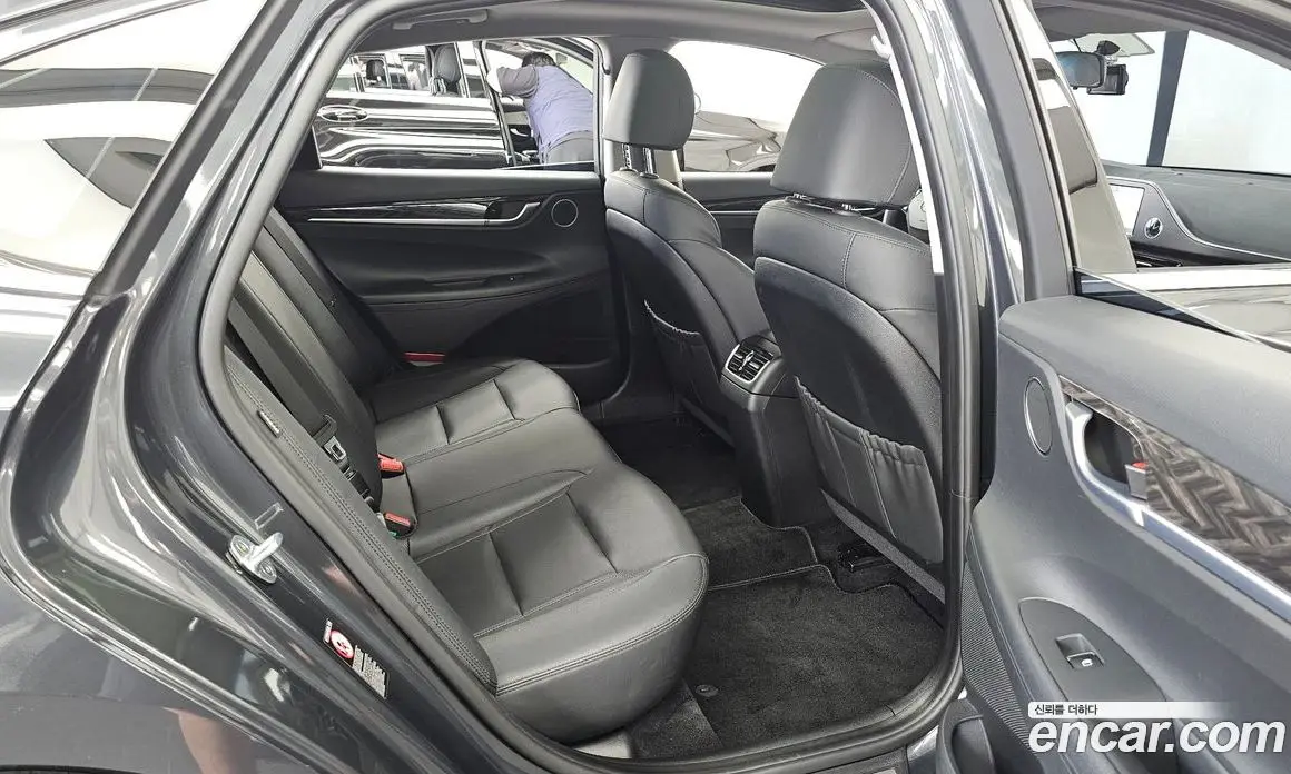 Hyundai Grandeur 2017 3.0 автомат (гидро), фото 12