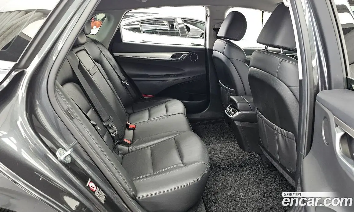 Hyundai Grandeur 2021 2.4 автомат (гидро), фото 12