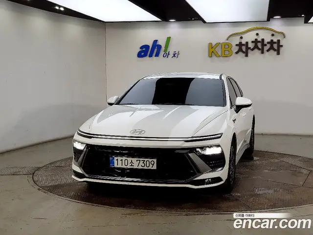 Hyundai Sonata 2023 2.0 автомат (гидро), миниатюра 2
