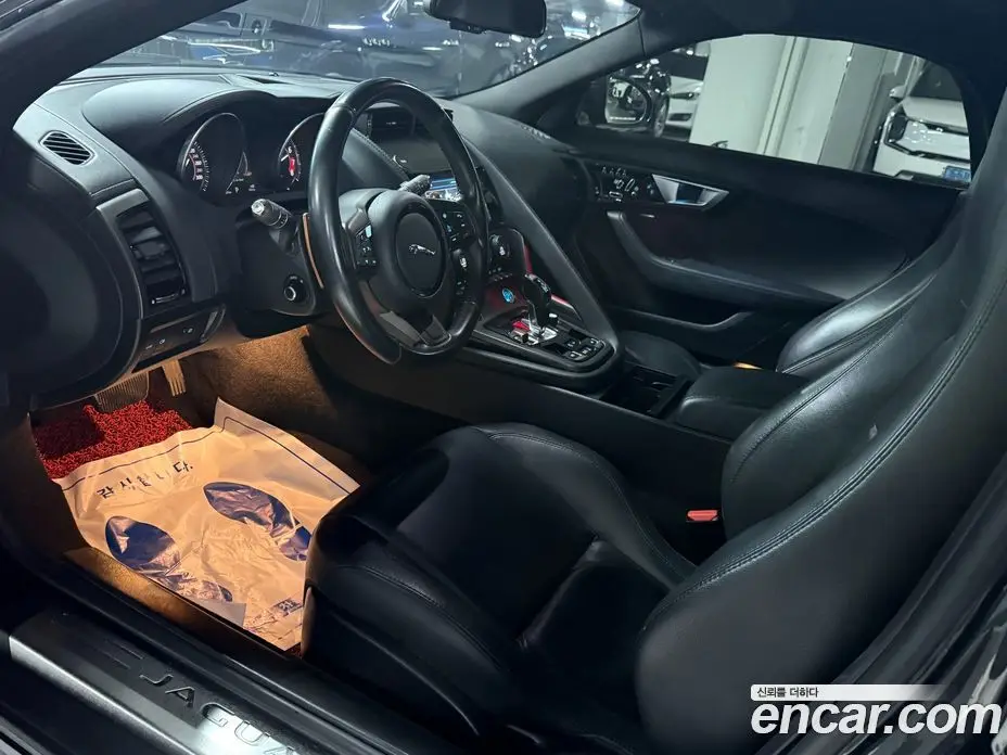 Jaguar F-Type 2015 3.0 автомат (гидро), фото 8 Jaguar F-Type 2015 3.0 автомат (гидро), фото 8