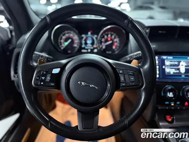 Jaguar F-Type 2015 3.0 автомат (гидро), миниатюра 10 Jaguar F-Type 2015 3.0 автомат (гидро), миниатюра 10