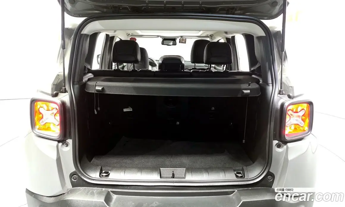 Jeep Renegade 2022 1.3 автомат (гидро), фото 26