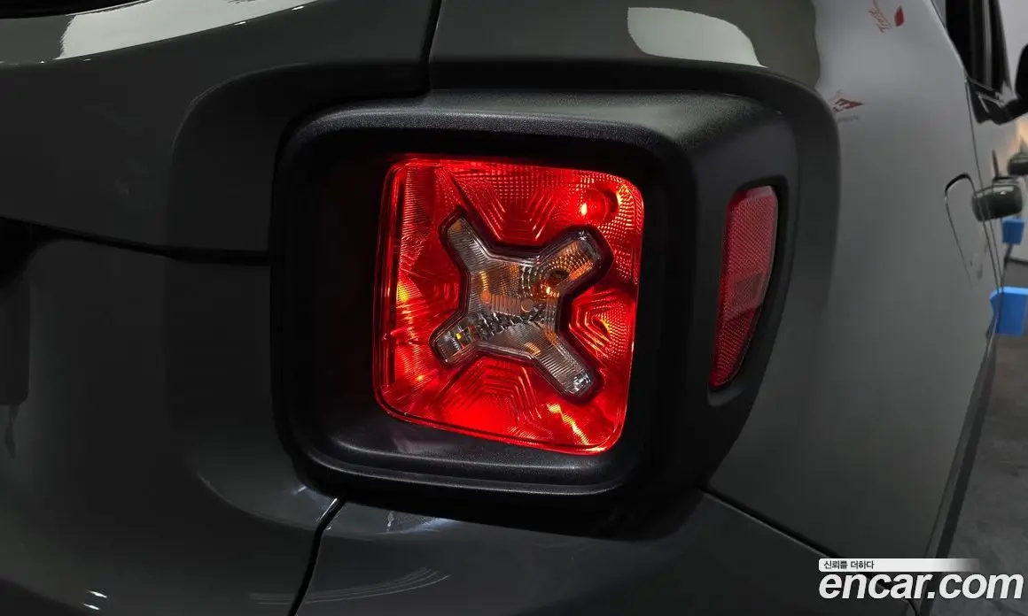Jeep Renegade 2022 1.3 автомат (гидро), фото 9
