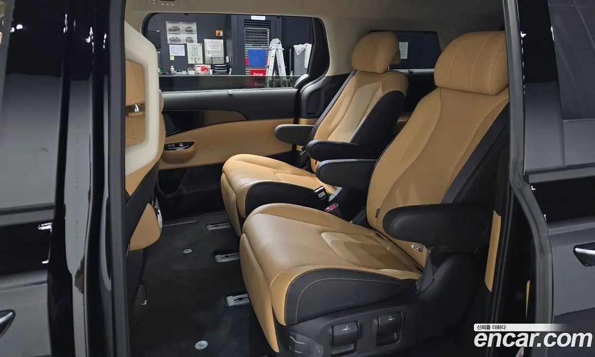 Kia Carnival 2023 3.5 автомат (гидро), фото 16