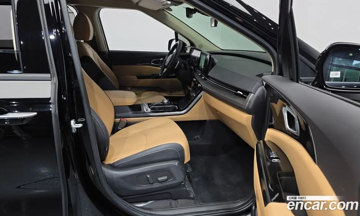 Kia Carnival 2023 3.5 автомат (гидро), фото 17