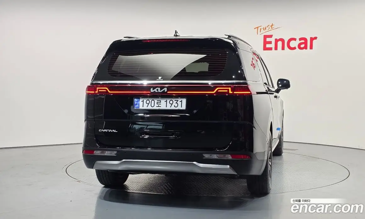 Kia Carnival 2023 3.5 автомат (гидро), фото 4