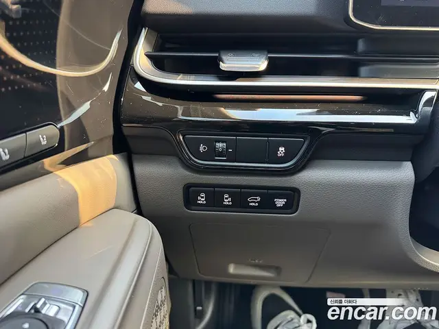 Kia Carnival 2026 1.6 автомат (гидро), миниатюра 11