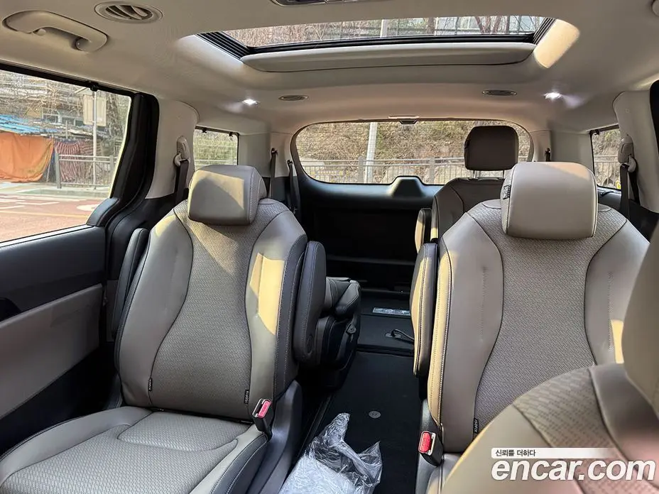 Kia Carnival 2026 1.6 автомат (гидро), фото 16