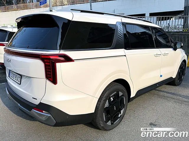 Kia Carnival 2026 1.6 автомат (гидро), миниатюра 5