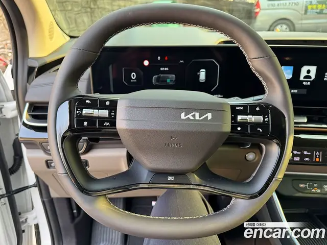 Kia Carnival 2026 1.6 автомат (гидро), миниатюра 10