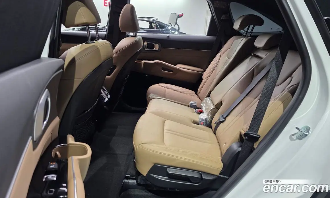 Kia Sorento 2024 1.6 автомат (гидро), фото 17