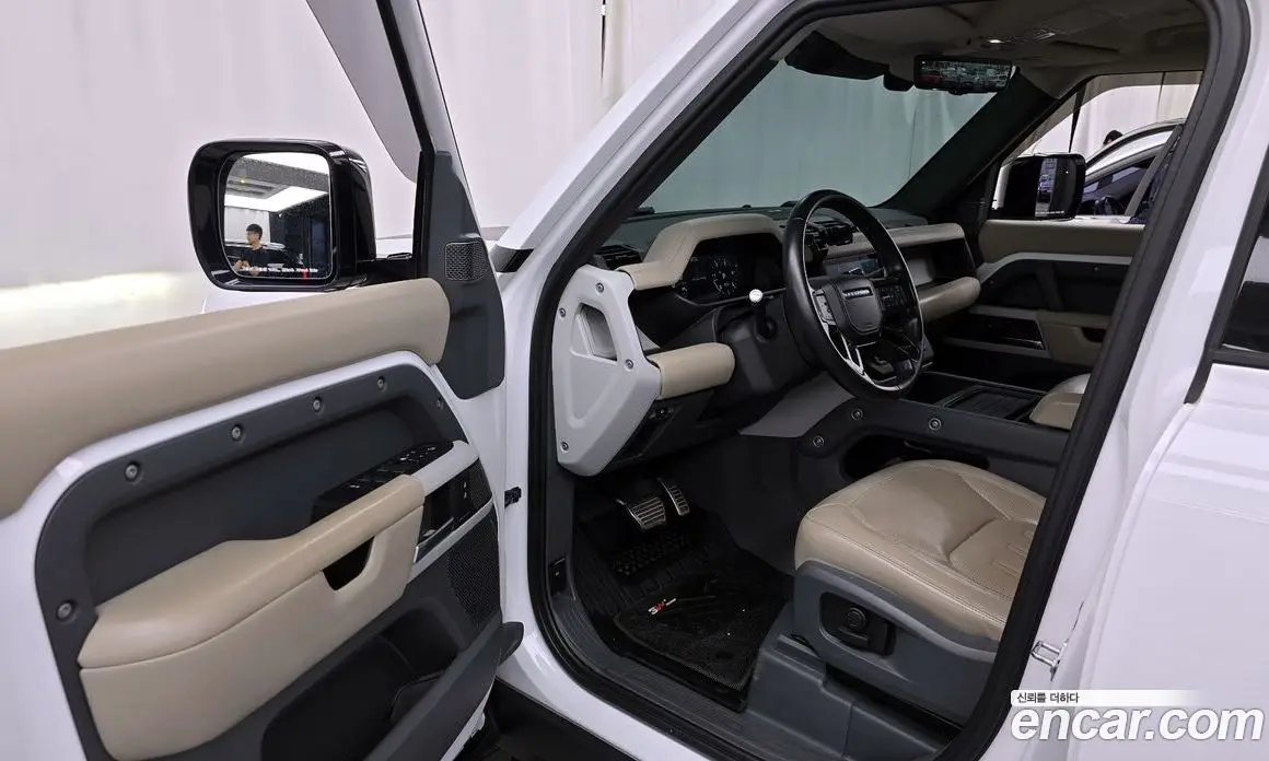 Land Rover Defender 2022 3.0 автомат (гидро), фото 10