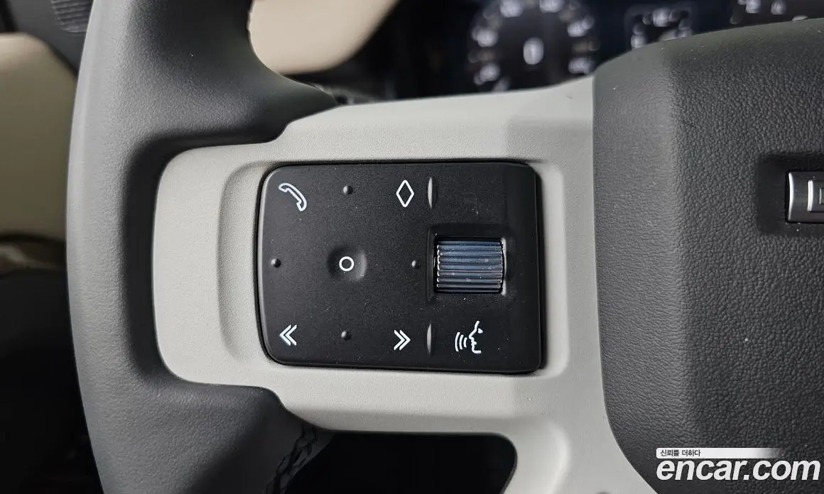 Land Rover Defender 2023 2.0 автомат (гидро), фото 34